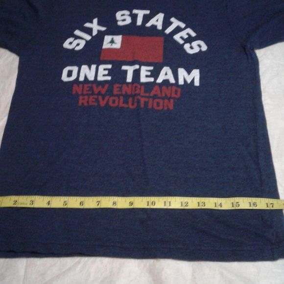 mens med. Short sleeve t-shirts retro NE soccer - Picture 5 of 6